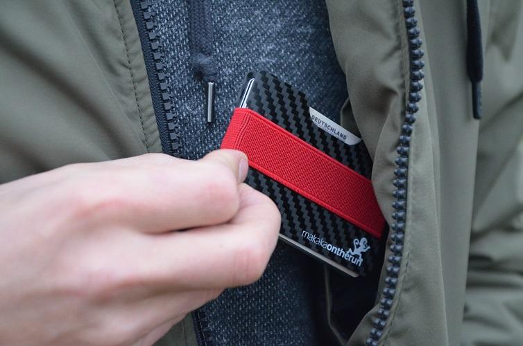 Carbon Slim Wallet - MakakaOnTheRun