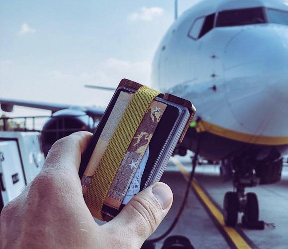 MakakaOnTheRun® Wood Slim Wallet | Jedes Stück ein Unikat - MakakaOnTheRun